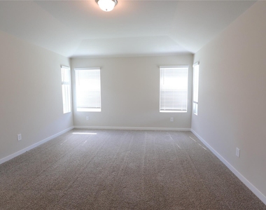 1539 King Ranch Road - Photo Thumbnail 11