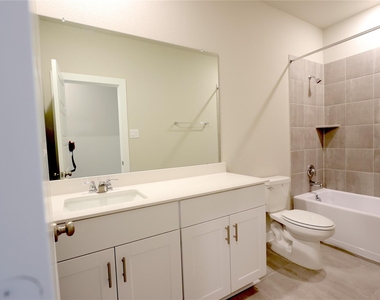 1539 King Ranch Road - Photo Thumbnail 5