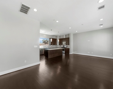 1607 Milby Street - Photo Thumbnail 3
