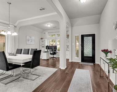 5522 Little Creek Court - Photo Thumbnail 3