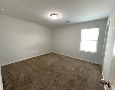 7118 Fannin Street - Photo Thumbnail 10