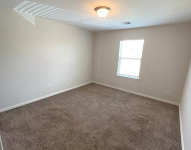 7118 Fannin Street - Photo Thumbnail 12