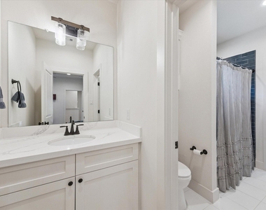 3404 Castor Street - Photo Thumbnail 21