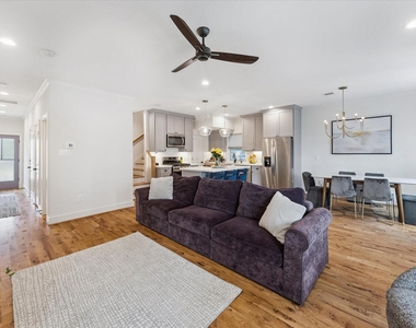 3404 Castor Street - Photo Thumbnail 5