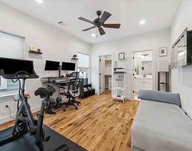 3404 Castor Street - Photo Thumbnail 20