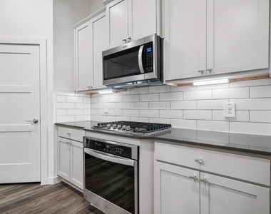 13329 Big Sky Court - Photo Thumbnail 9