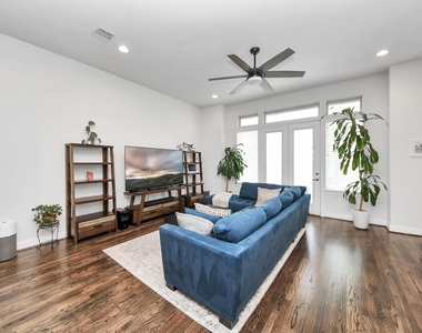1243 Bonner Street - Photo Thumbnail 7
