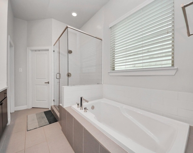 1243 Bonner Street - Photo Thumbnail 24