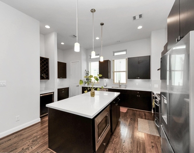 1243 Bonner Street - Photo Thumbnail 16