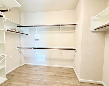 24626 Blane Drive - Photo Thumbnail 32