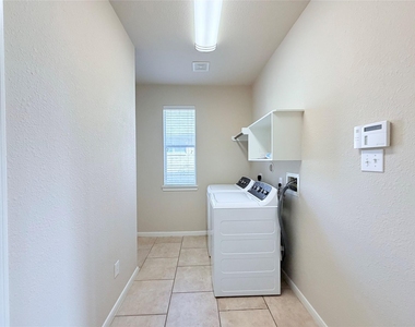 24626 Blane Drive - Photo Thumbnail 16