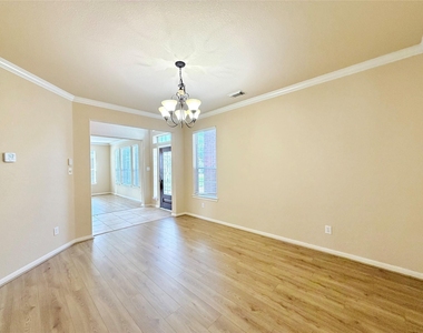 24626 Blane Drive - Photo Thumbnail 4