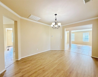 24626 Blane Drive - Photo Thumbnail 5