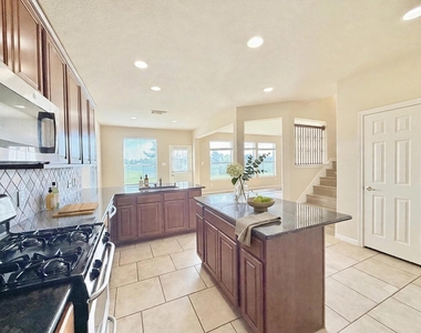 24626 Blane Drive - Photo Thumbnail 14