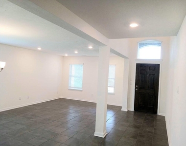 2312 Rosemary Street - Photo Thumbnail 8