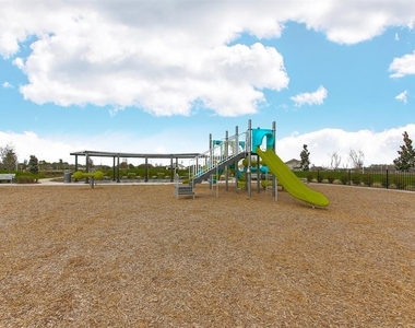 2312 Rosemary Street - Photo Thumbnail 14