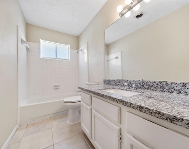 7962 Southmeadow Drive - Photo Thumbnail 15