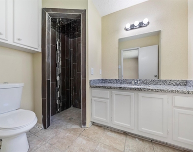 7962 Southmeadow Drive - Photo Thumbnail 17