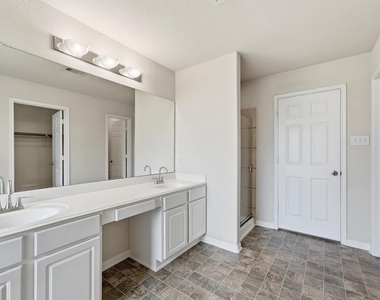 5211 Cayenne Lane - Photo Thumbnail 19