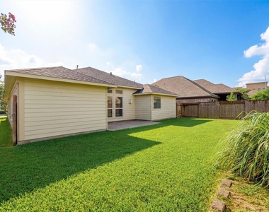 5211 Cayenne Lane - Photo Thumbnail 24