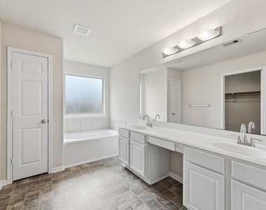 5211 Cayenne Lane - Photo Thumbnail 18