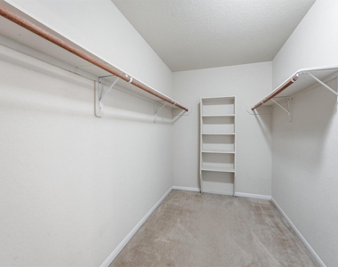 5211 Cayenne Lane - Photo Thumbnail 20