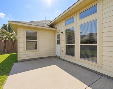 5211 Cayenne Lane - Photo Thumbnail 22
