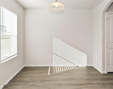 5007 Giant Sequoia Way - Photo Thumbnail 5