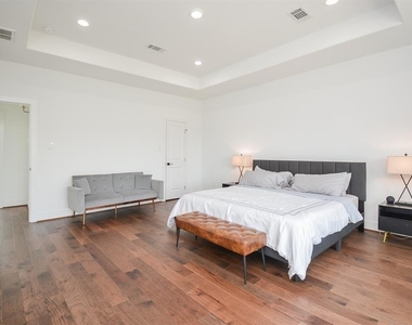 2620 Mcilhenny Street - Photo Thumbnail 13