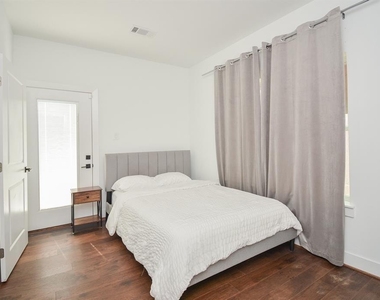 2620 Mcilhenny Street - Photo Thumbnail 19