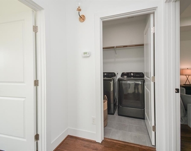 2620 Mcilhenny Street - Photo Thumbnail 29