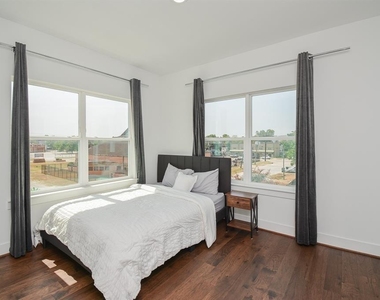2620 Mcilhenny Street - Photo Thumbnail 22