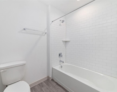 7207 Sunbreeze Lane - Photo Thumbnail 20