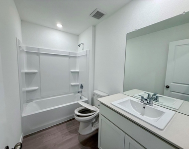 920 Capracotta Drive - Photo Thumbnail 10