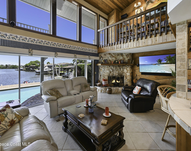 2230 Sykes Creek Drive - Photo Thumbnail 15