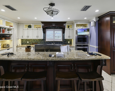 2230 Sykes Creek Drive - Photo Thumbnail 4