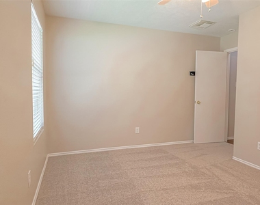 11 Yarrowdale Court - Photo Thumbnail 13