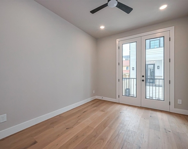 1222 W 24th Street - Photo Thumbnail 17