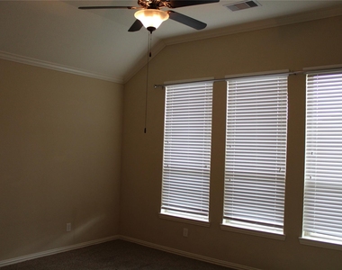 21911 Avalon Queen Drive - Photo Thumbnail 7