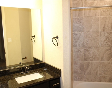 21911 Avalon Queen Drive - Photo Thumbnail 12