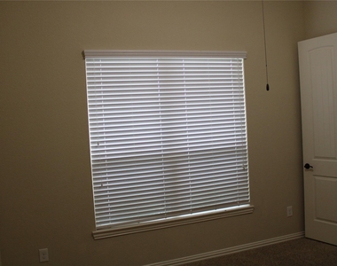 21911 Avalon Queen Drive - Photo Thumbnail 10