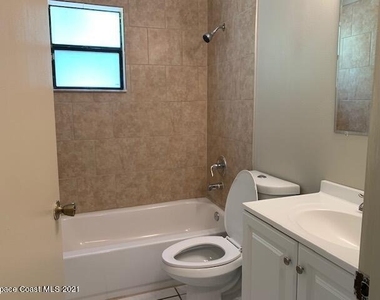 1098 Elmsford Street Nw - Photo Thumbnail 8