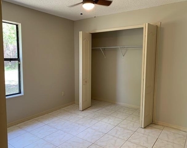 1098 Elmsford Street Nw - Photo Thumbnail 5