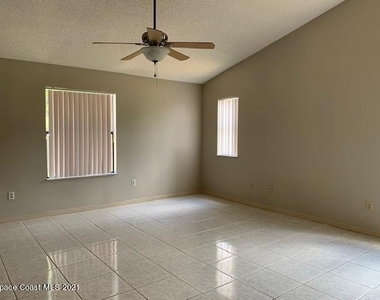 1098 Elmsford Street Nw - Photo Thumbnail 17