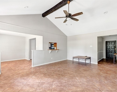2414 Chanay Lane - Photo Thumbnail 20