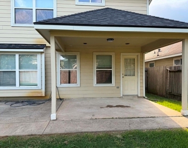 11030 Knobbley Oak Court - Photo Thumbnail 14