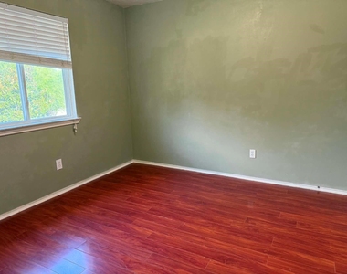 11030 Knobbley Oak Court - Photo Thumbnail 8