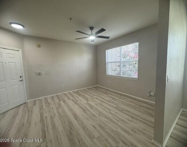 5693 Star Rush Drive - Photo Thumbnail 4