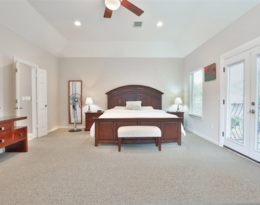 826 E 29th Street - Photo Thumbnail 13