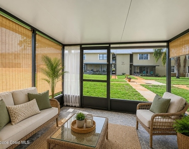 4304 London Town Road S - Photo Thumbnail 1